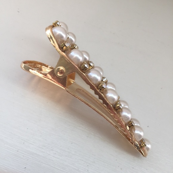 🔴5/$15⚠️𝗖𝗟𝗘𝗔𝗥𝗔𝗡𝗖𝗘⚠️ Pearl Hair Clip NEW - Picture 6 of 8